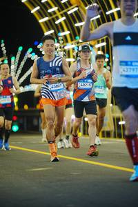 BIB: 40010, 45069, 40215
                            <button type="button" onclick="openModal(22870604)" class="btn btn-primary btn-sm float-right btn-popup" data-toggle="modal" data-target=".modal-high-quality">
                        <i class="fas fa-shopping-cart"></i> Add to Cart
                    </button>
                                            <button type="button" onclick="isThisMe(22870604, true)" class="btn btn-success btn-sm float-right btn-popup btn-isme hidden" data-toggle="tooltip" data-placement="bottom" title="นี่คือรูปของคุณใช่ไหม คลิกที่นี่เพื่อเอาเข้าอัลบั้ม">
                        <i class="fas fa-plus"></i> Add to album
                    </button>
                    <button type="button" onclick="isThisMe(22870604, false)" class="btn btn-warning btn-sm float-right btn-popup btn-isnotme hidden">
                        <i class="fas fa-ban"></i> Remove from album
                    </button>